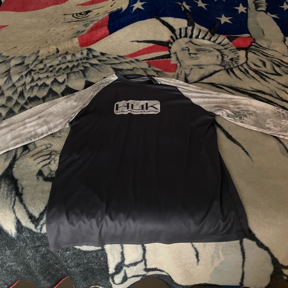 Huk Fishing Long Sleeve shirt XL